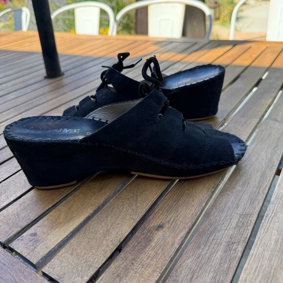 Black Leather Wedge Slide Sandals With Lace Detail Size 39 - Picture 3 of 7